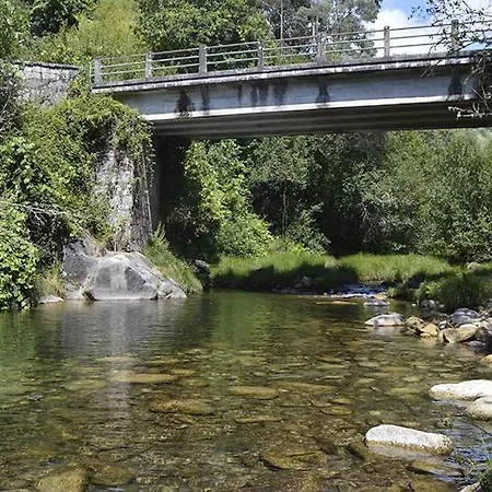 Olhares Do Lobo Фермерский дом