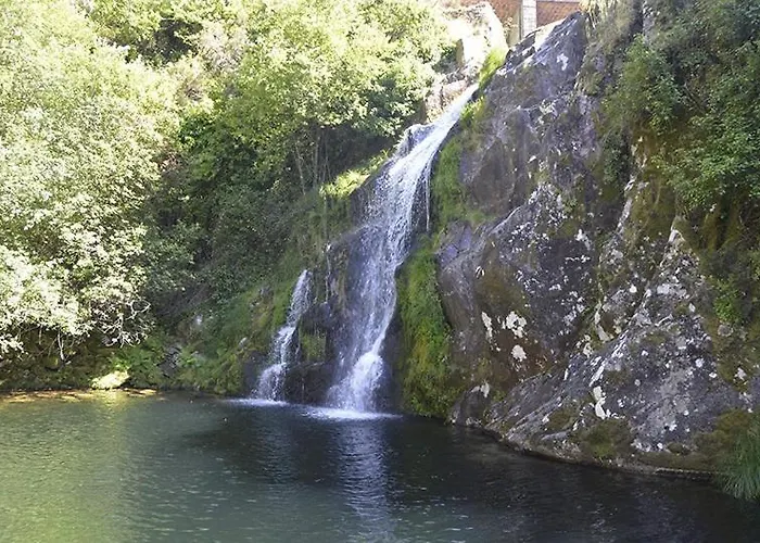 Olhares Do Lobo Фермерский дом *